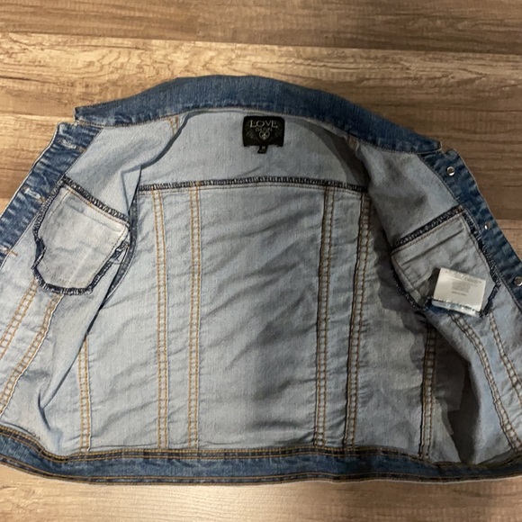 Cute Love Culture Denim Vest. Medium - Picture 8 of 8